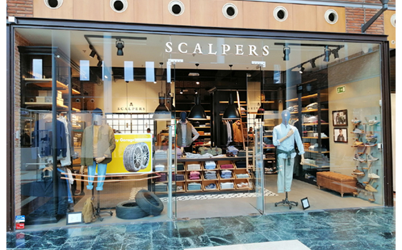 Scalper artinya